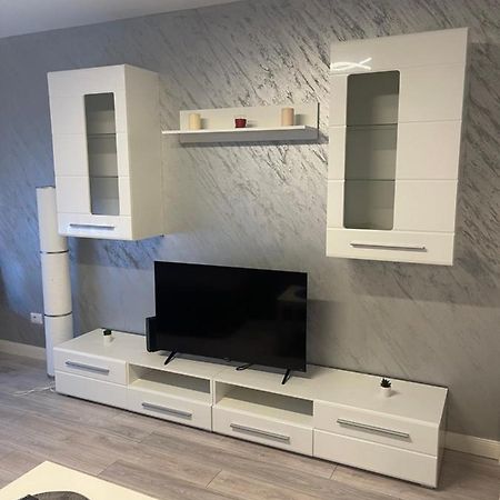 Apartament Incantator In Roman Екстер'єр фото