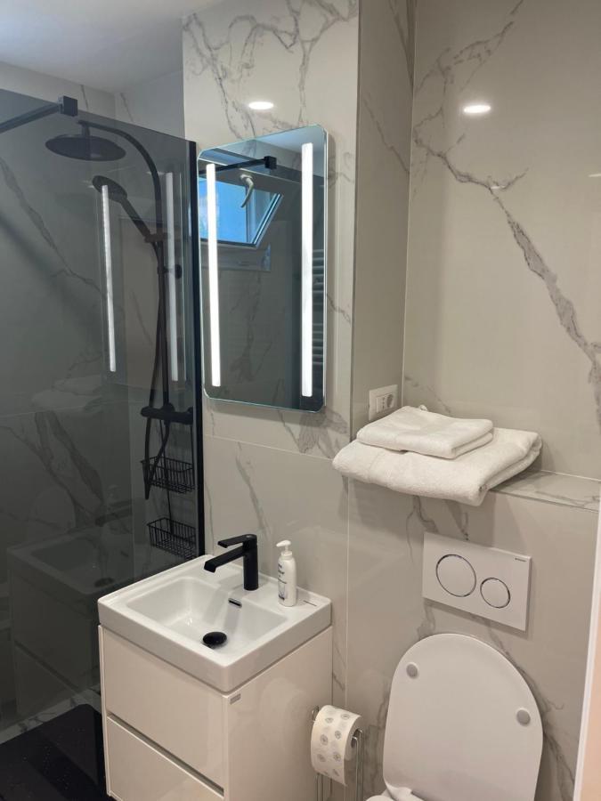 Apartament Incantator In Roman Екстер'єр фото