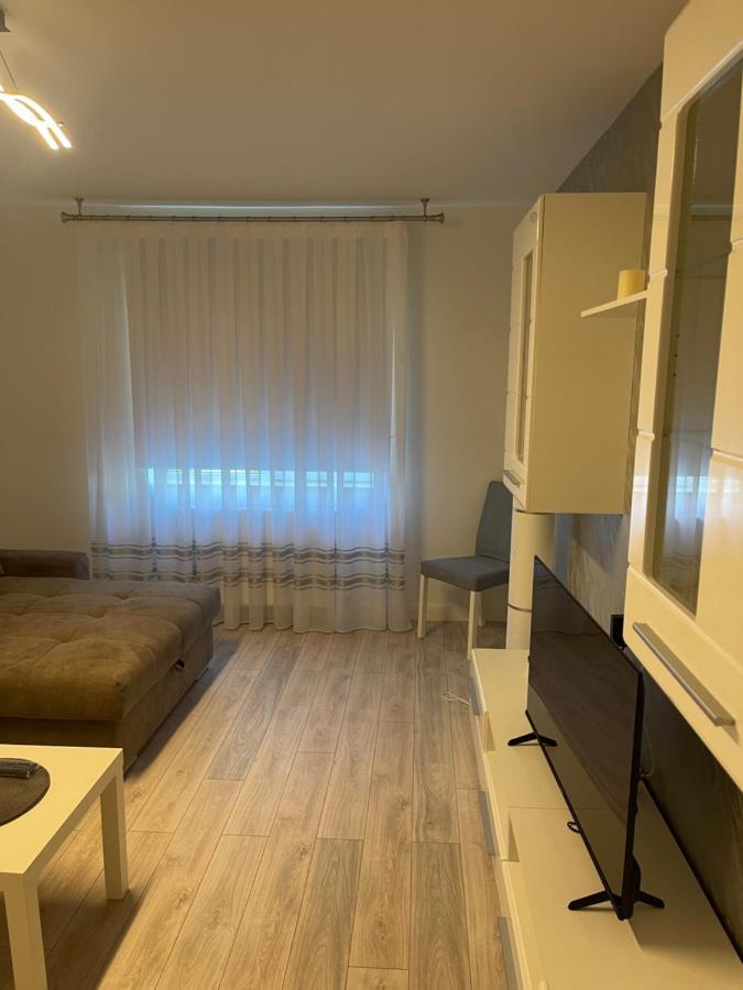 Apartament Incantator In Roman Екстер'єр фото